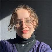 Professeure d’anglais à Aix-en-Provence - Cours en ligne (période fin juin uniquement)